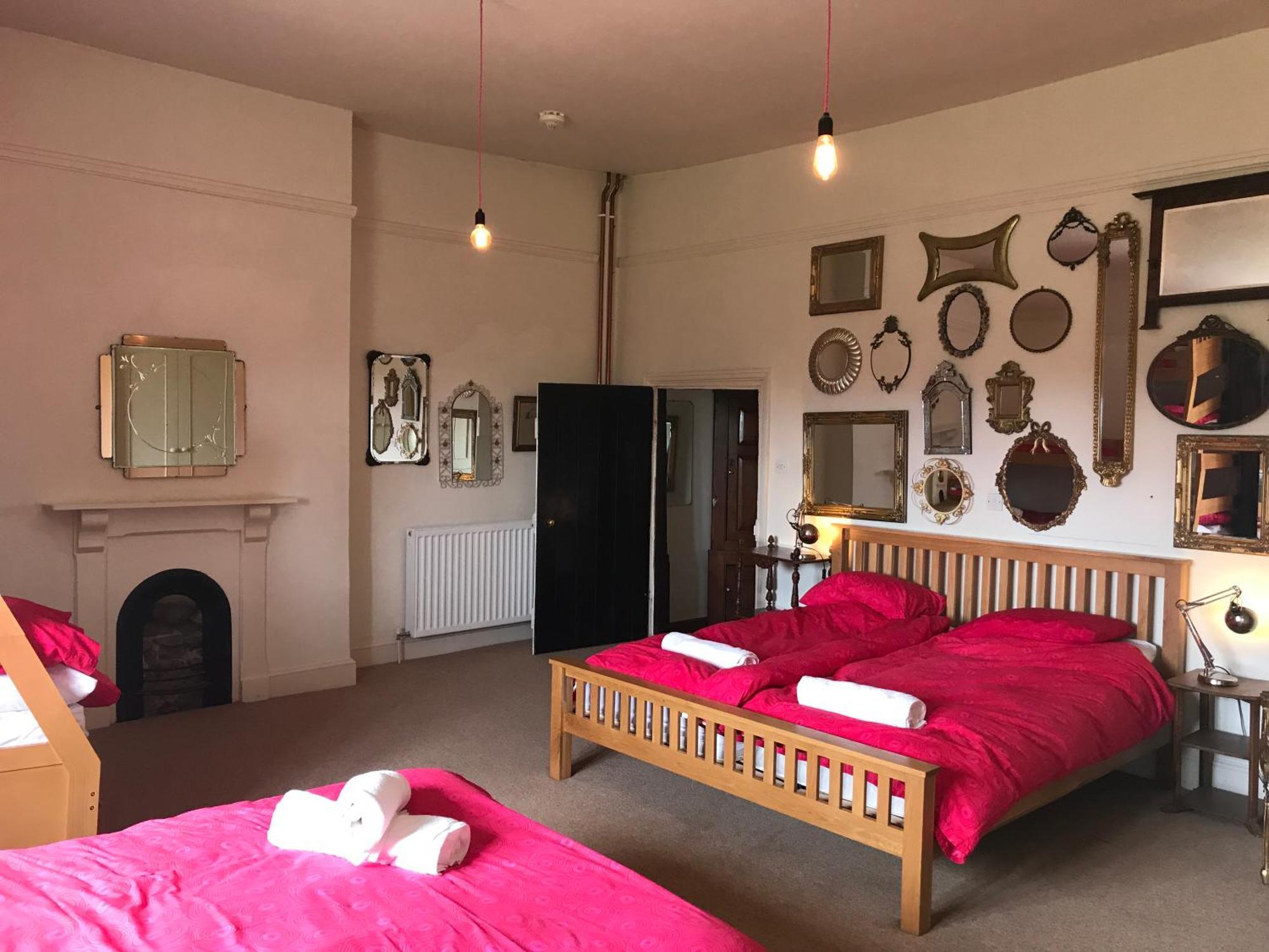 Вилла Ash Barton - Big Party House, No Curfew! Wrafton Экстерьер фото